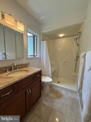 203 W WEYMOUTH ROAD, Vineland, NJ 08360