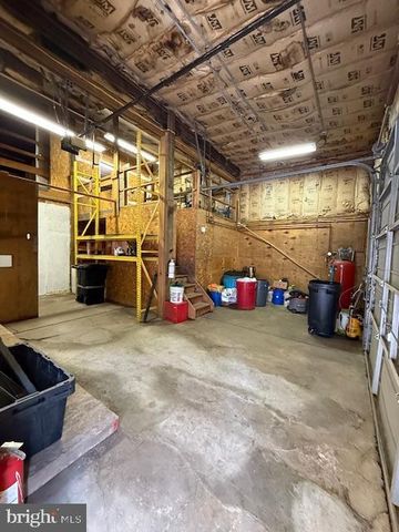 203 W WEYMOUTH ROAD, Vineland, NJ 08360