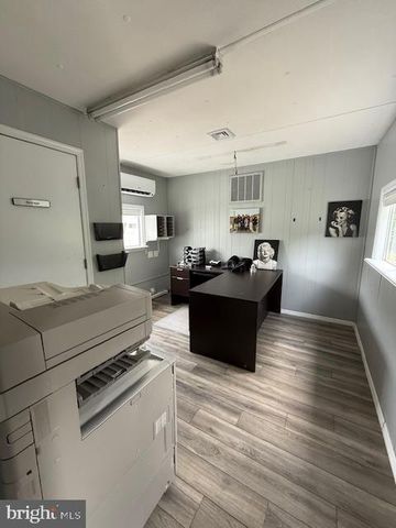 203 W WEYMOUTH ROAD, Vineland, NJ 08360