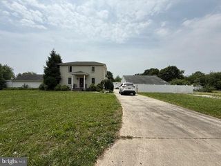 203 W WEYMOUTH ROAD, Vineland, NJ 08360