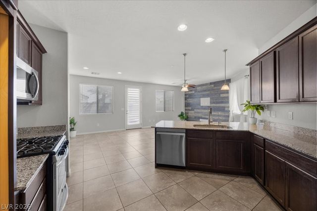 6662 Salt Pond Bay Street, Las Vegas, NV 89149