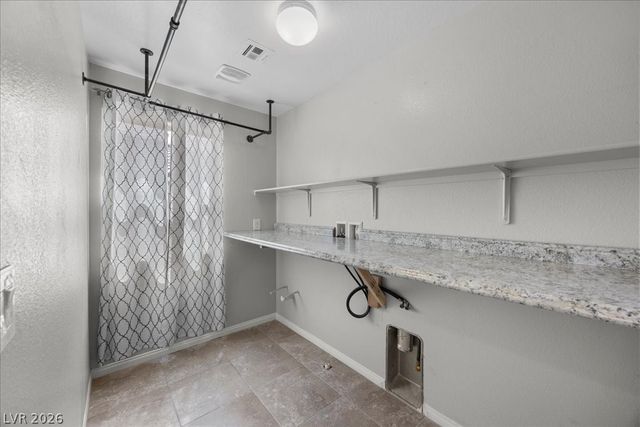 6662 Salt Pond Bay Street, Las Vegas, NV 89149