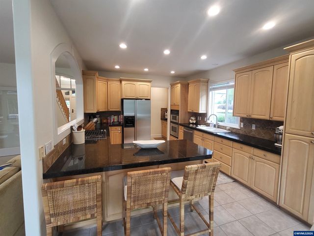 3371 Coeur D Alene Dr, West Linn, OR 97068