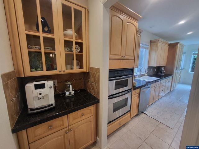 3371 Coeur D Alene Dr, West Linn, OR 97068