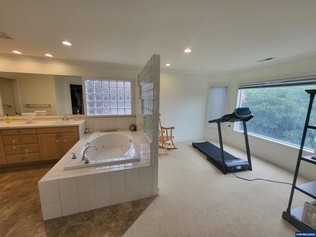 3371 Coeur D Alene Dr, West Linn, OR 97068
