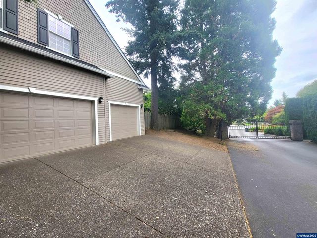 3371 Coeur D Alene Dr, West Linn, OR 97068