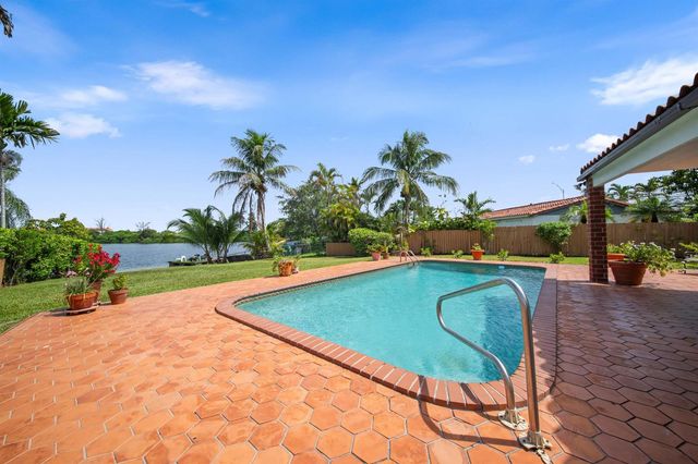 1110 SW 97TH Avenue, Miami, FL 33174