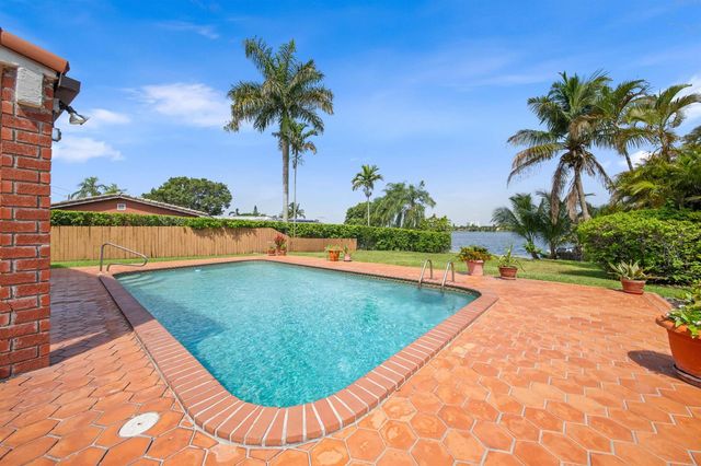 1110 SW 97TH Avenue, Miami, FL 33174