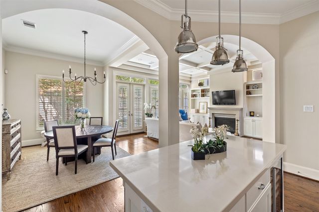 1202 Wynden Commons Lane, Houston, TX 77056