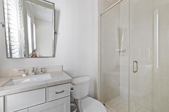 1202 Wynden Commons Lane, Houston, TX 77056