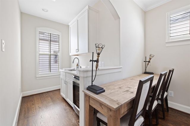 1202 Wynden Commons Lane, Houston, TX 77056