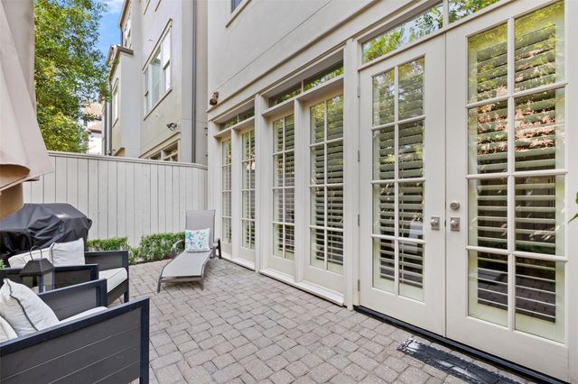 1202 Wynden Commons Lane, Houston, TX 77056