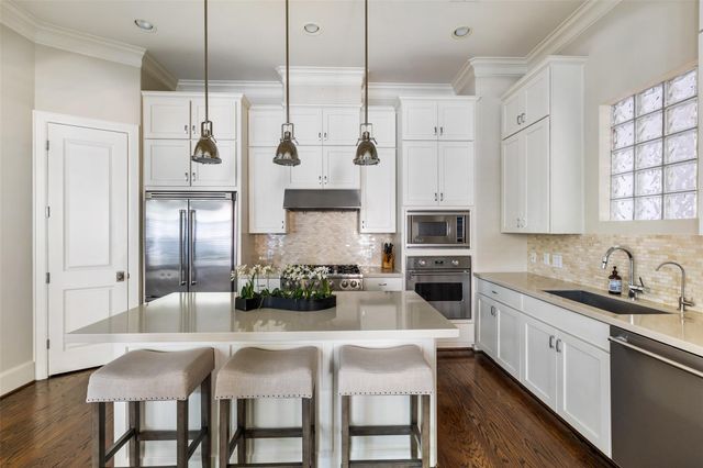 1202 Wynden Commons Lane, Houston, TX 77056