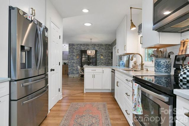 492 Falls Creek Road, Pisgah Forest, NC 28768