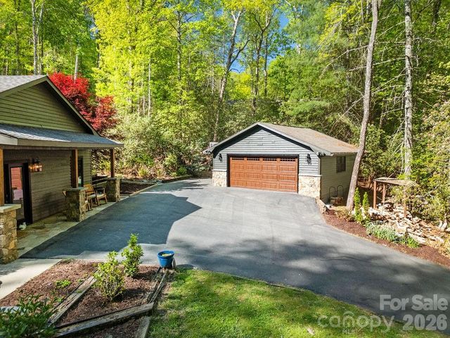 492 Falls Creek Road, Pisgah Forest, NC 28768