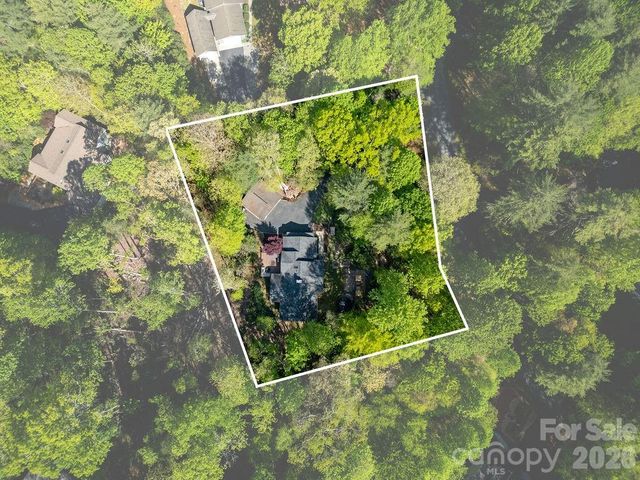 492 Falls Creek Road, Pisgah Forest, NC 28768