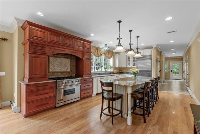33 Lauren Lane, Scituate, MA 02066