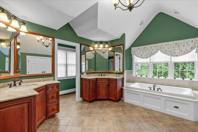 33 Lauren Lane, Scituate, MA 02066