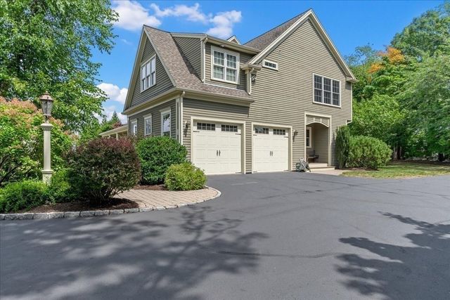 33 Lauren Lane, Scituate, MA 02066