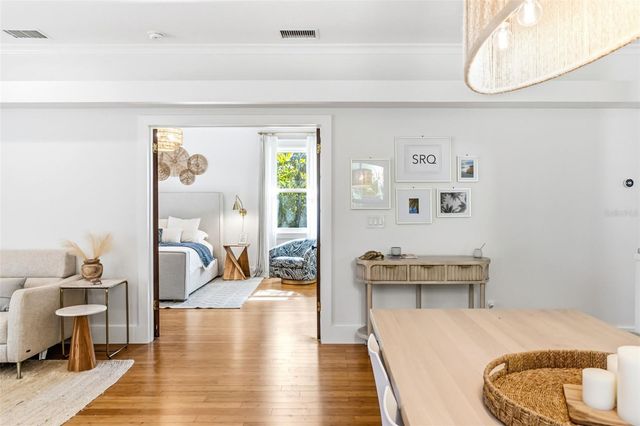 421 ISLAND CIRCLE, Sarasota, FL 34242