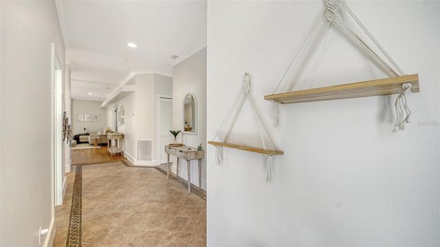 421 ISLAND CIRCLE, Sarasota, FL 34242