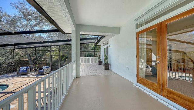 421 ISLAND CIRCLE, Sarasota, FL 34242