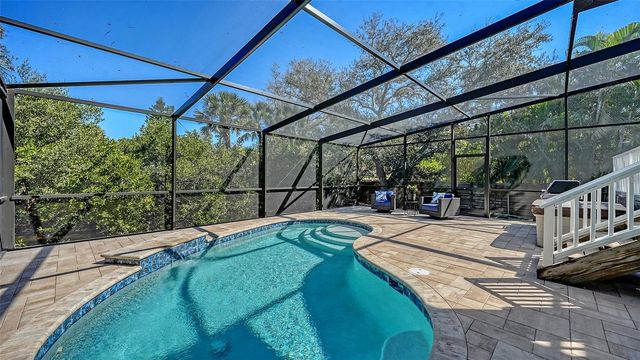 421 ISLAND CIRCLE, Sarasota, FL 34242