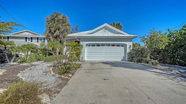 421 ISLAND CIRCLE, Sarasota, FL 34242