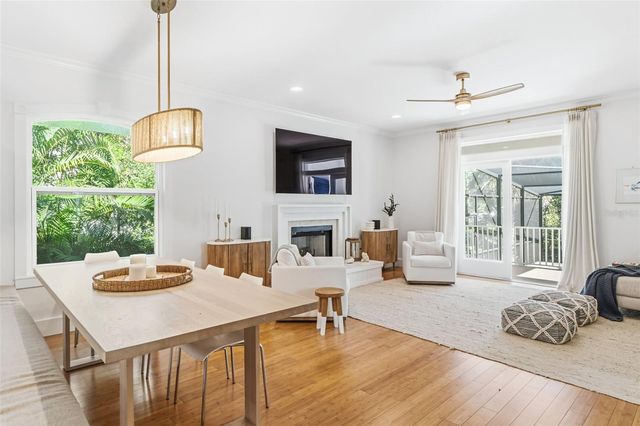 421 ISLAND CIRCLE, Sarasota, FL 34242