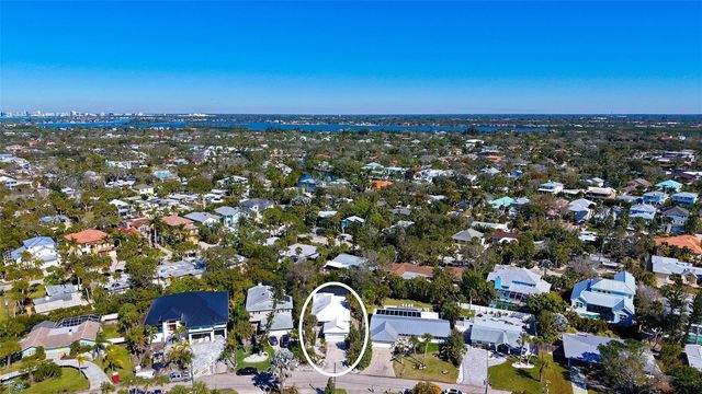 421 ISLAND CIRCLE, Sarasota, FL 34242