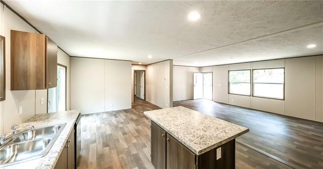 534 Tree Ridge, Carrollton, GA 30116