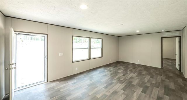 534 Tree Ridge, Carrollton, GA 30116