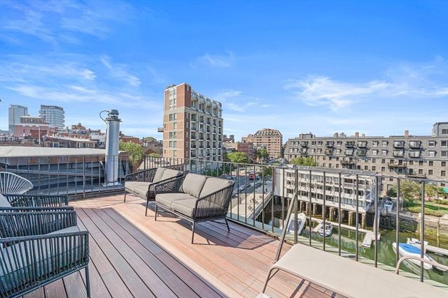 33 Commercial Wharf 52, Boston, MA 02110