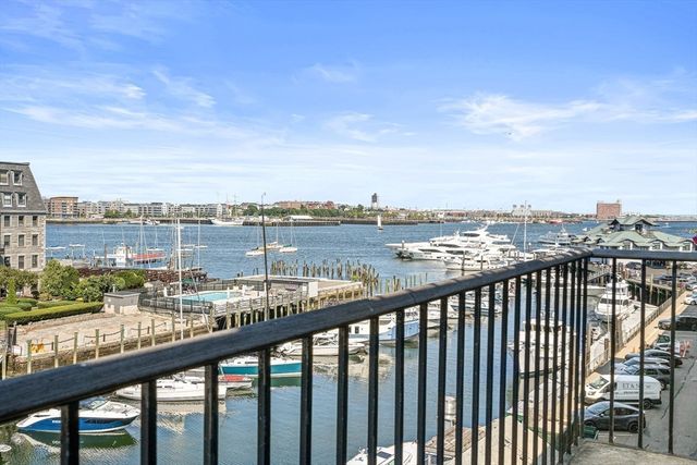 33 Commercial Wharf 52, Boston, MA 02110