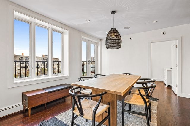 33 Commercial Wharf 52, Boston, MA 02110