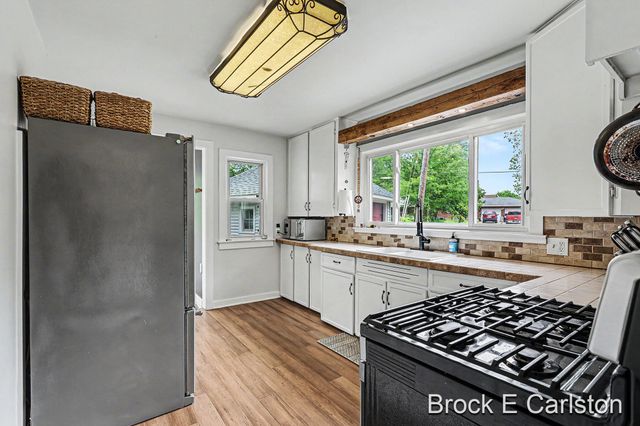 6783 36th Avenue, Hudsonville, MI 49426