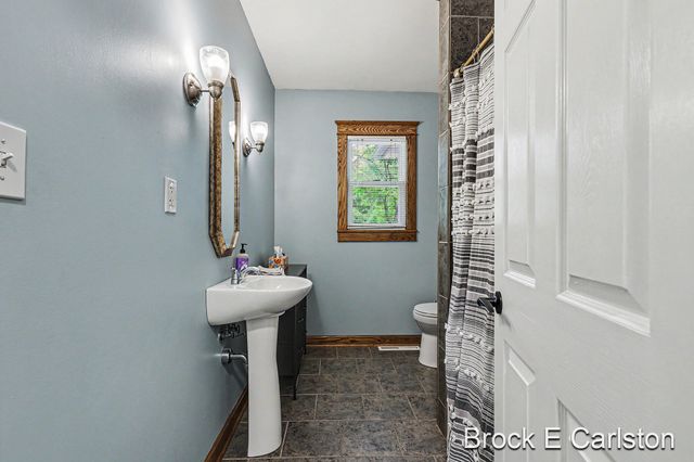 6783 36th Avenue, Hudsonville, MI 49426