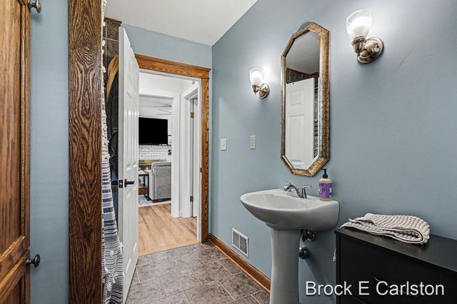 6783 36th Avenue, Hudsonville, MI 49426