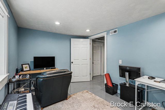 6783 36th Avenue, Hudsonville, MI 49426