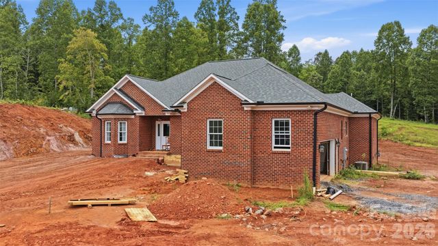 3242 Cornwell Drive, Morganton, NC 28655