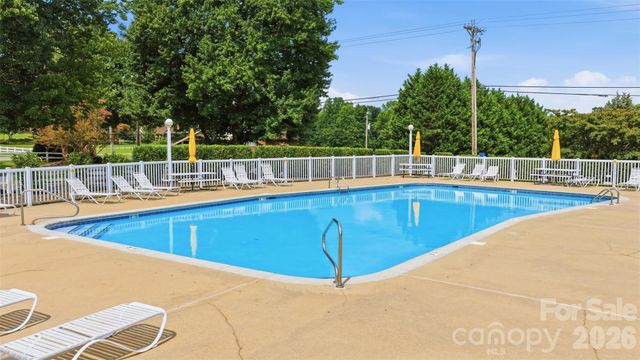 3242 Cornwell Drive, Morganton, NC 28655
