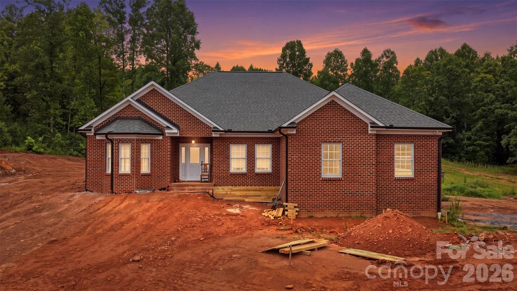 3242 Cornwell Drive, Morganton, NC 28655
