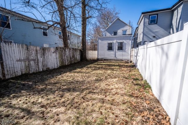 289 Rose St, Newark City, NJ 07108