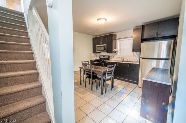 289 Rose St, Newark City, NJ 07108