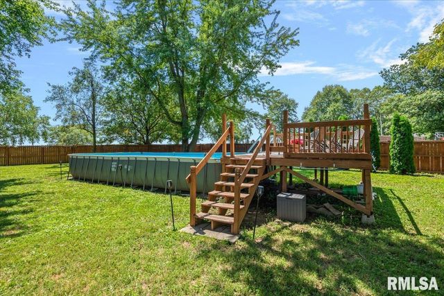 12069 State Route 4, Auburn, IL 62615