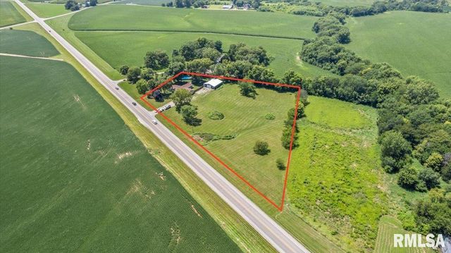 12069 State Route 4, Auburn, IL 62615