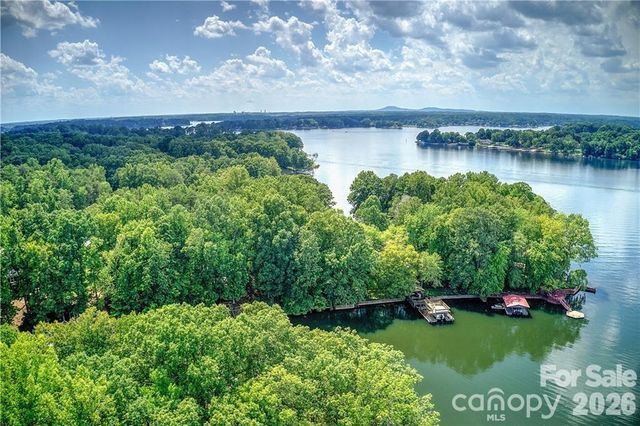 105 Quail Lane, Mooresville, NC 28117