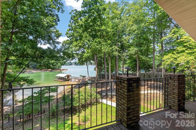 105 Quail Lane, Mooresville, NC 28117