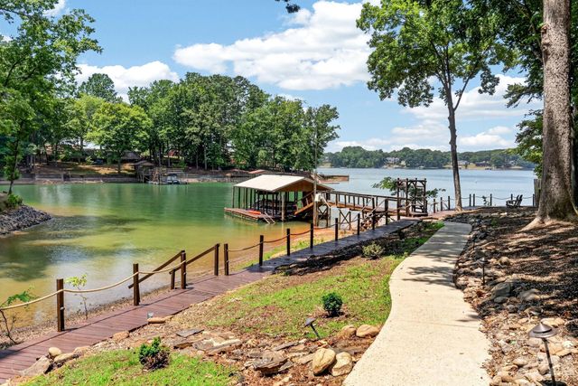 105 Quail Lane, Mooresville, NC 28117
