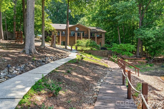 105 Quail Lane, Mooresville, NC 28117